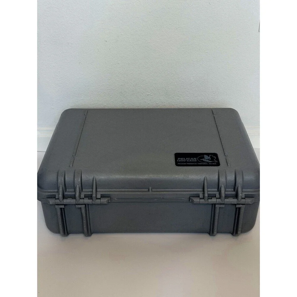 VTG Pelican 1500 Hard Shell Medium Protective Storage Case Gray No Foam 18x14x7
